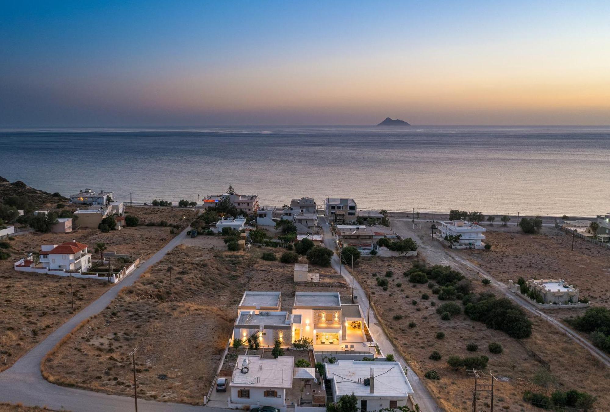 Ammokrinos Luxury Homes,150M From The Beach Kalamáki Kültér fotó