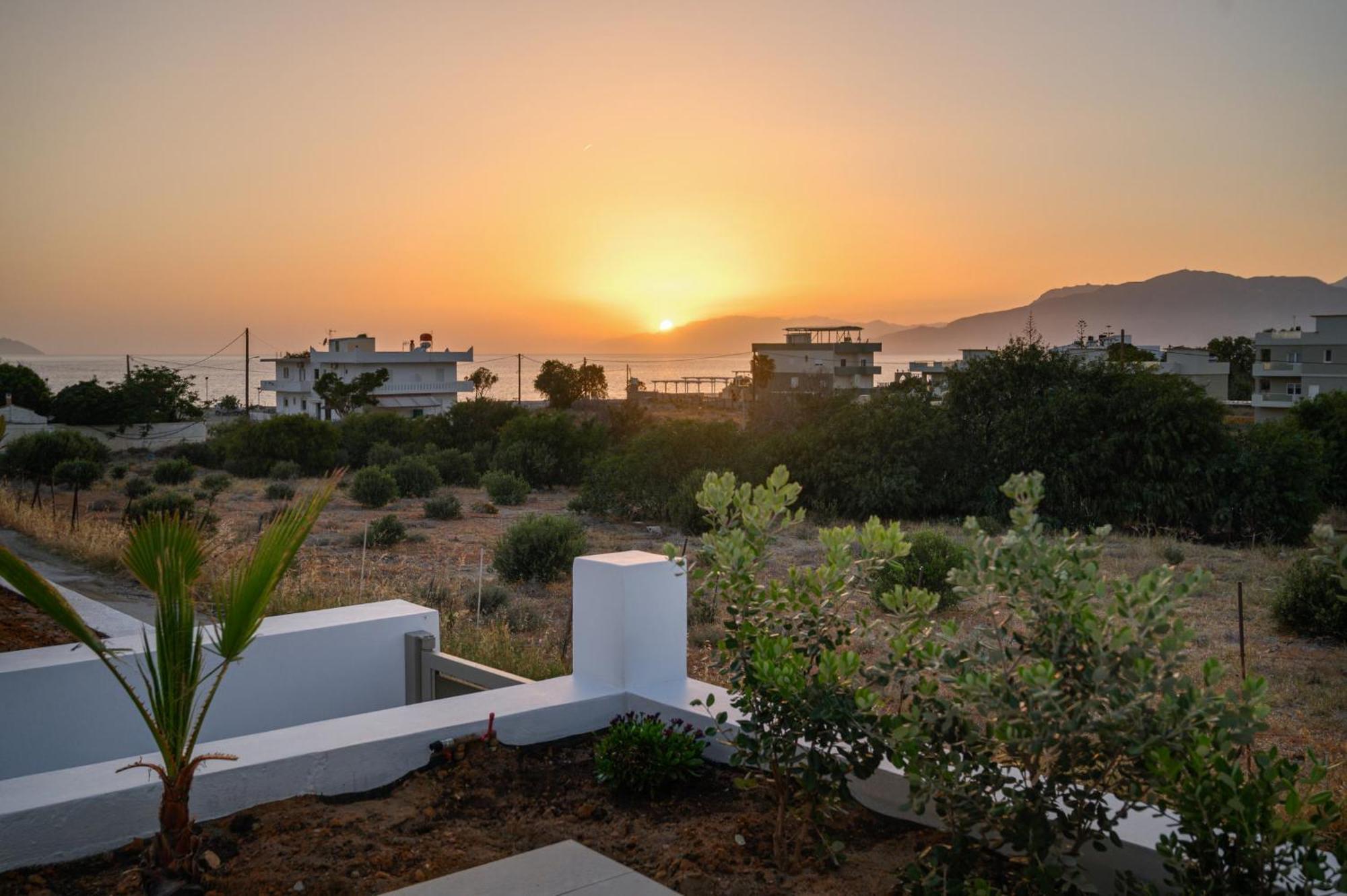 Ammokrinos Luxury Homes,150M From The Beach Kalamáki Kültér fotó